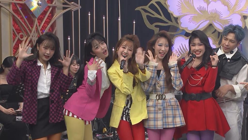 本土女團大變裝「超齡造型」嚇壞全場！ 白冰冰傻眼認不出自己人：這是誰？