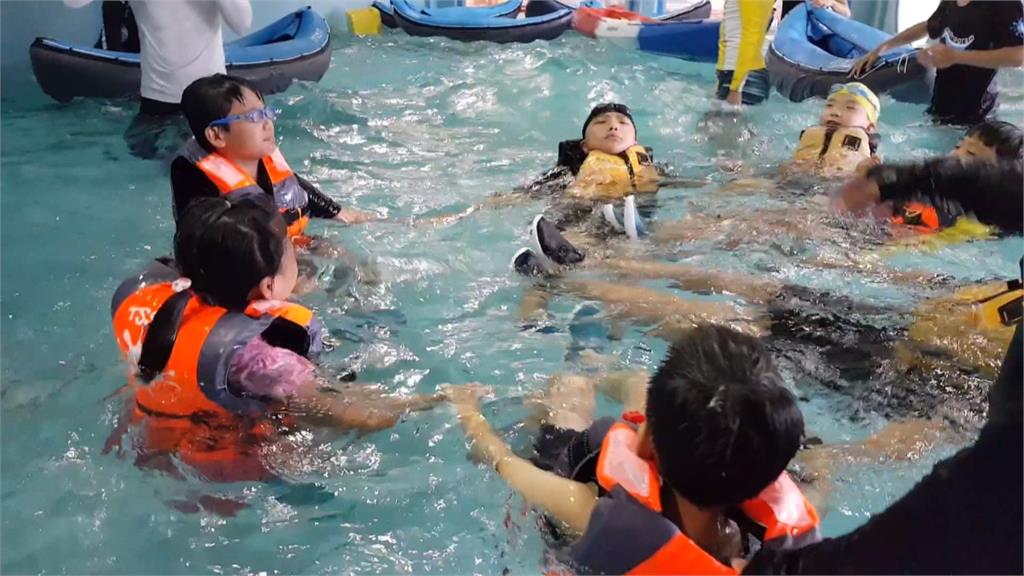 水族館變身<em>獨木舟</em>體驗館！來這裡安全又不怕曬