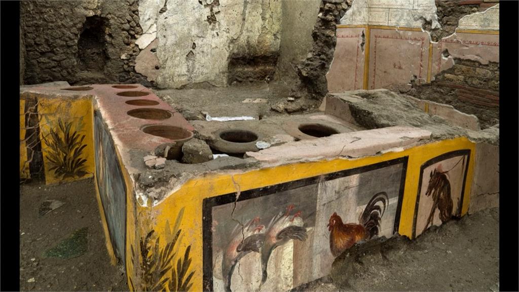 龐貝城出土「熱食小攤區」 窺見近2千年前美食