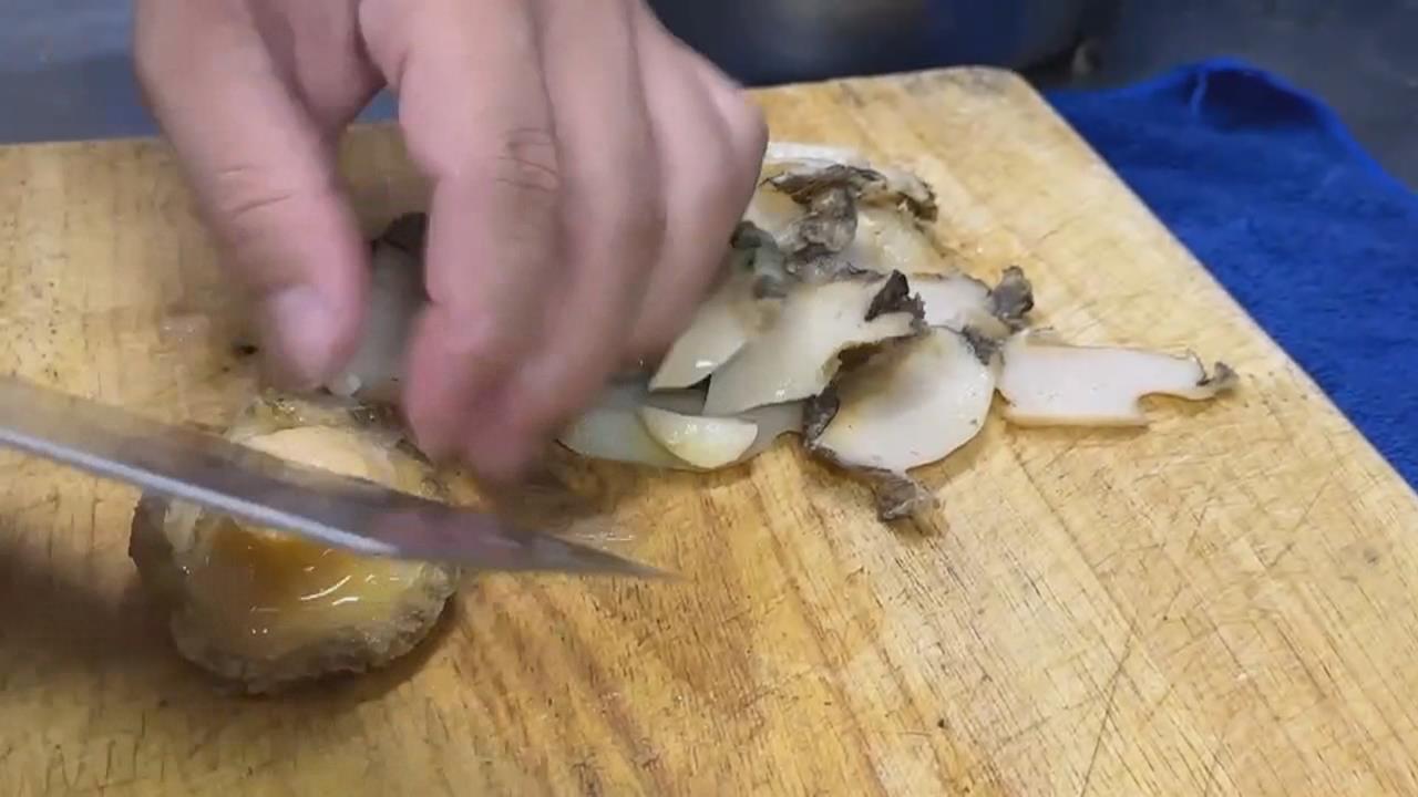 超奢華！高雄蛋餅「帝王蟹入料」　仁武便當配菜鮑魚炒冬粉