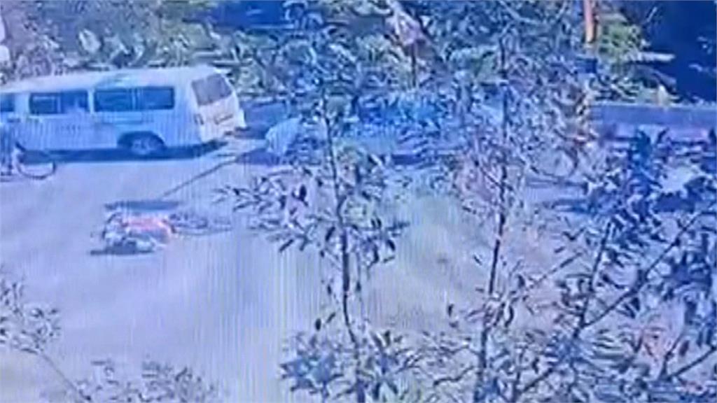 彰化139縣道又出事！　2國中生騎單車賞鷹　擦撞機車慘摔