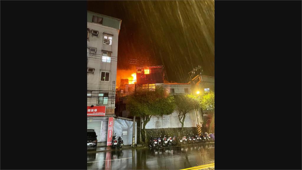 新北公寓暗夜火警　疑男獨居抽菸引大火