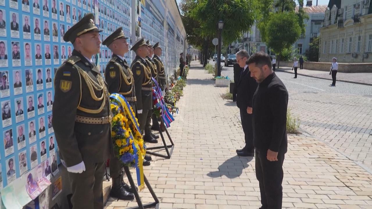 澤倫斯基內閣變動！　烏克蘭國防部長下台掀抗議