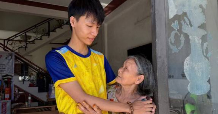 父母觸電雙亡留200萬債務！19歲男大生恐失唯一住家　銀行「全免了」