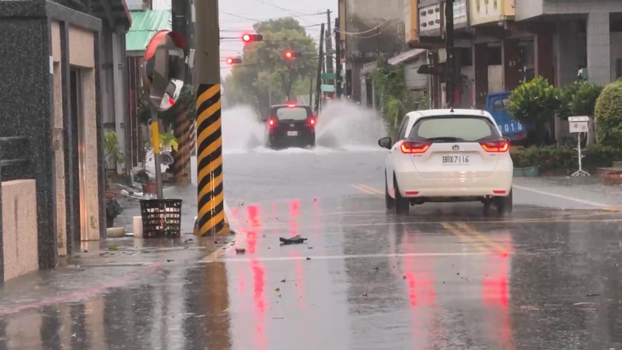 豪雨狂炸！屏東九如全台降雨最多　大排溢提淹民宅