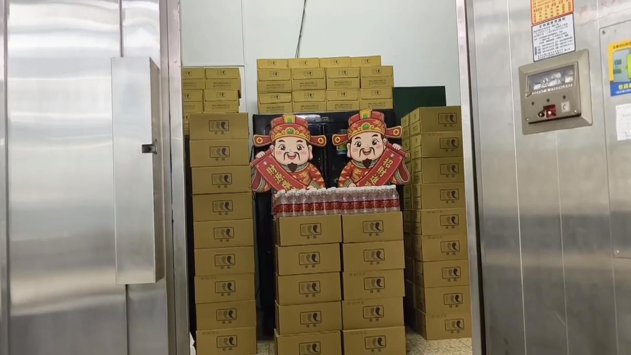 吸滿財氣!　草屯農會開工日　發送2880瓶發財水