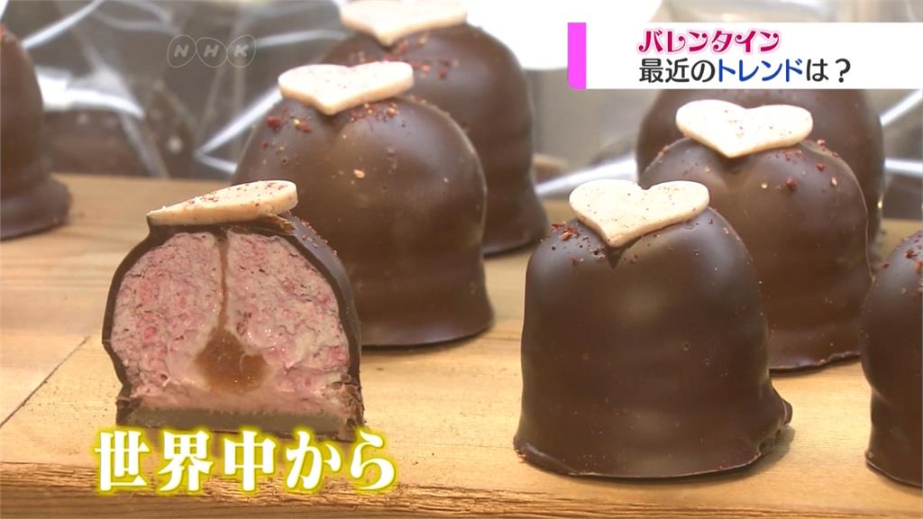 日本情人節巧克力戰開打 繽紛造型、多種口味搶市