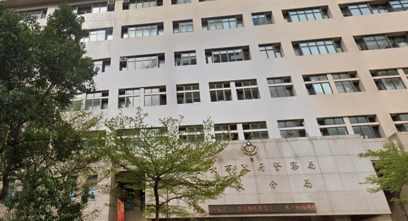 快新聞／員警廁所內「放置密錄裝置被發現」　信義分局：嚴懲送辦、斷然汰除