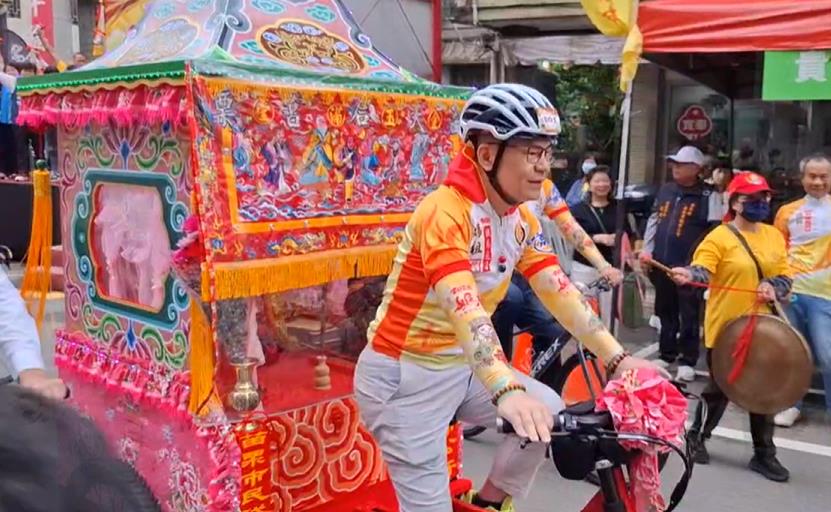 苗栗市鐵馬團往雲林北港進香 300騎士盛大啟程