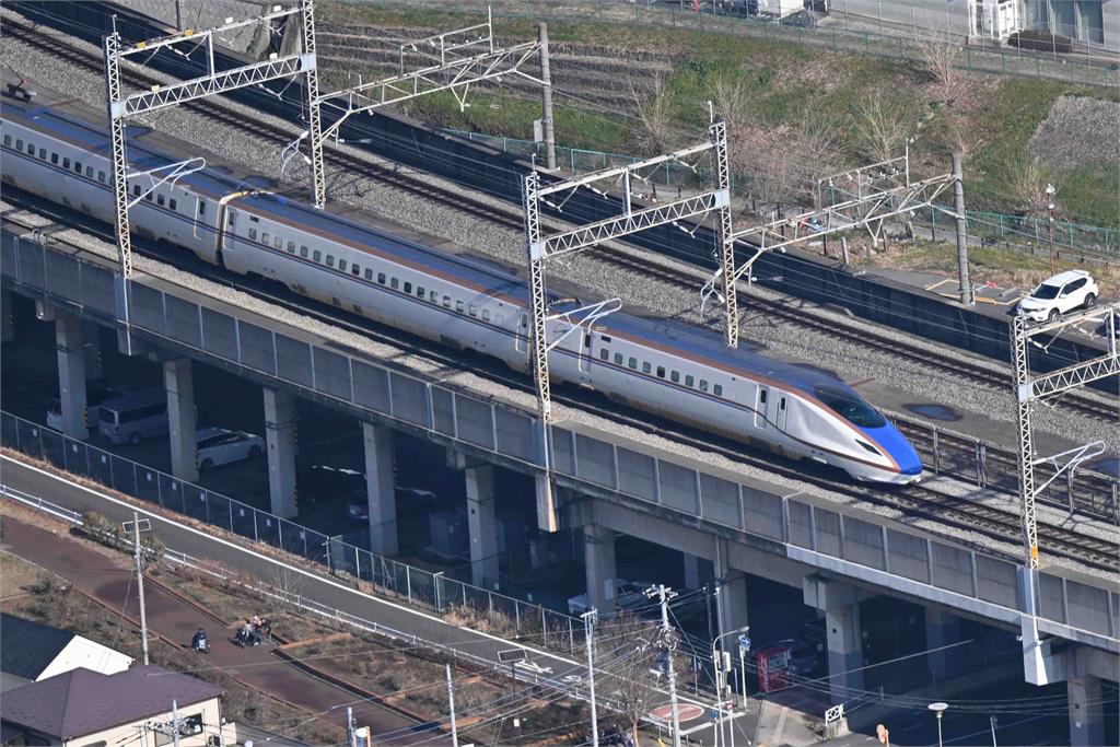 快新聞／架空電纜掉落影響　日本多條新幹線列車暫停運行