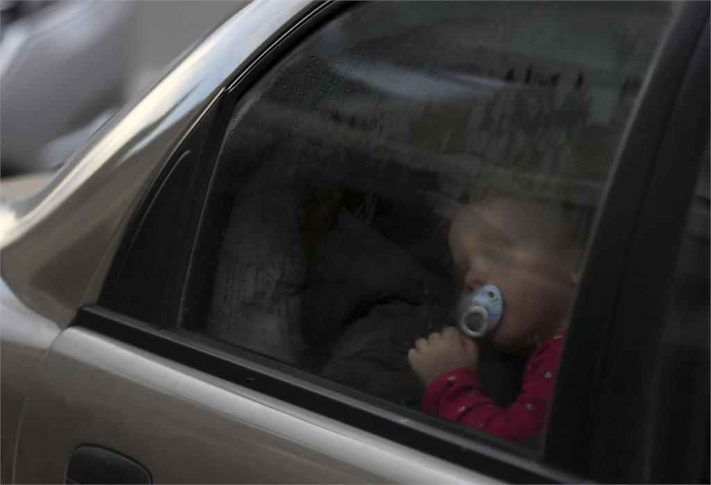 快新聞/誇張!日本粗心父親將2歲女兒忘車內 9小時發現已身亡