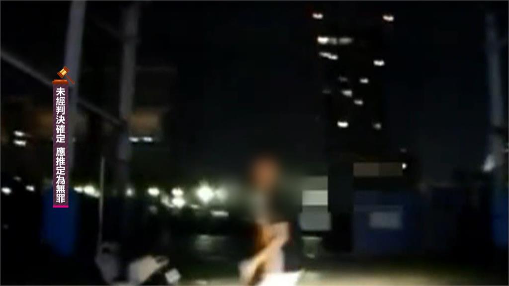 駕駛闖紅燈撞車後肇逃 警追捕逮人一查竟無照