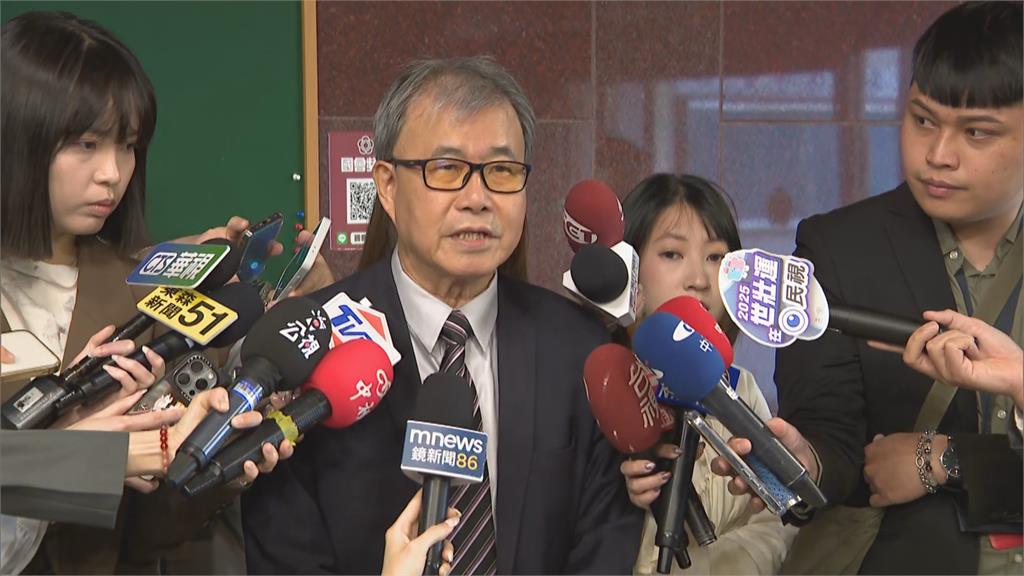 快新聞／政大生於校內設罷免連署站疑遭刁難　教長鄭英耀：學生言論自由應給尊重