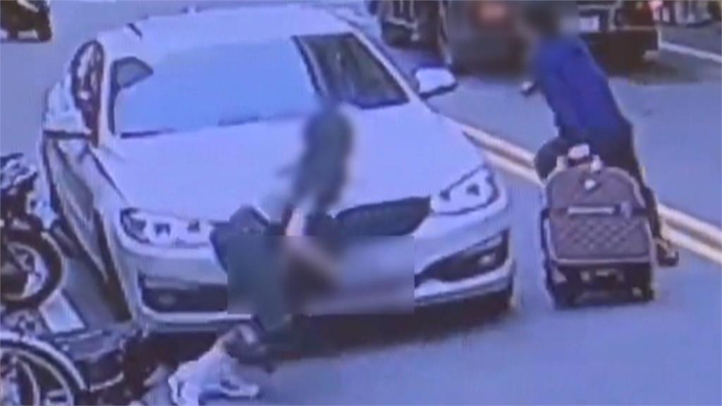 有影／宜蘭女業務金飾行李箱遭撞搶劫！　警方以車追人、兩小時破案