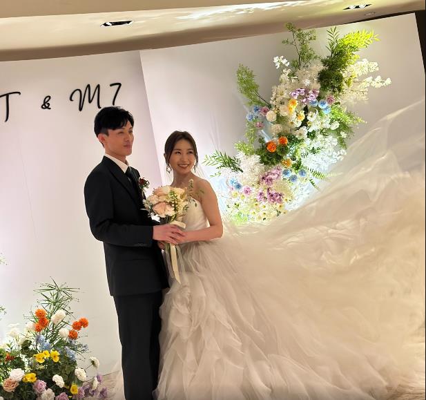 快新聞／《台灣向前行》主持人張孟琦結婚了！民視促成姻緣　藍綠民代皆到場祝賀