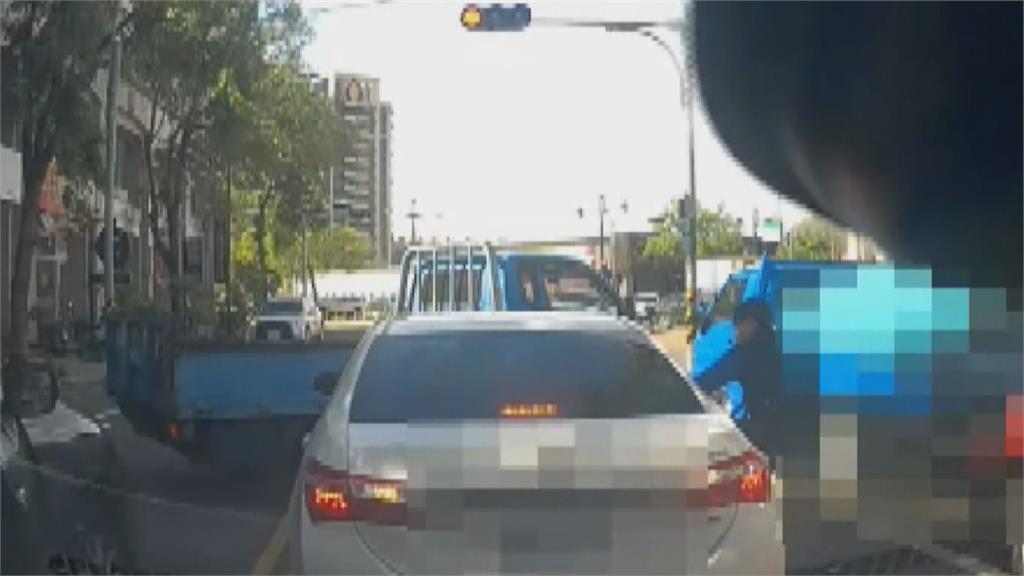 販毒遍及中部！避攔查一度撞警車　警破窗壓制查獲槍毒