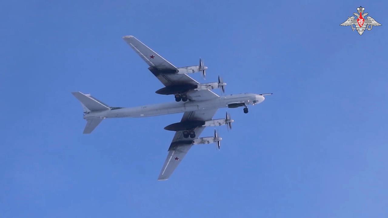 快新聞/騷擾頻頻!中俄「戰鬥機、轟炸機」逼近日本領空 又射衛星飛越台灣上空