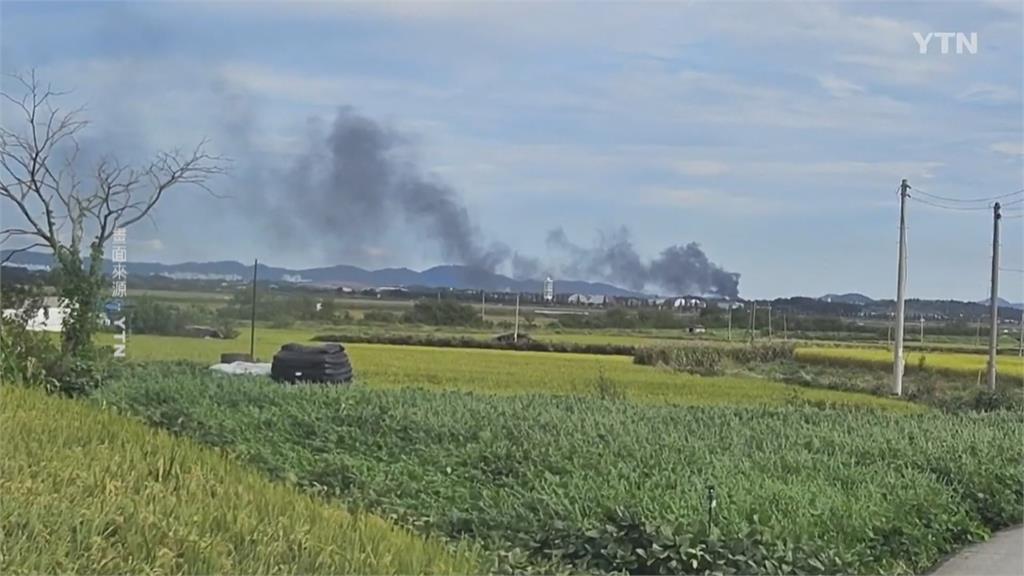 南韓KF-16戰機墜毀基地　飛行員及時彈跳逃生送醫