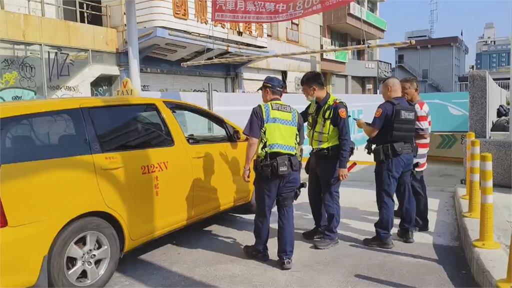 高雄火車站集結近百位司機！怒控台鐵影響排班車權益