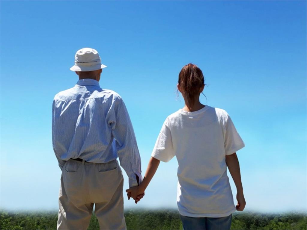 67歲老翁挑媳婦變調　「自己留著用」每晚睡小三！離婚娶嫩妻