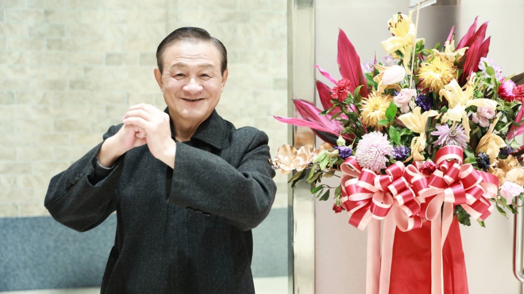 民視八點檔《好運來》新春開工團拜！陳慕義「生命演出」撞桌來真的！