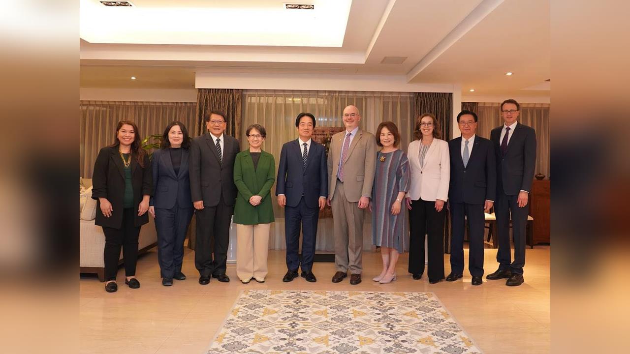 快新聞/AIT公布最新美簽規定!社群軟體需設公開 下週一生效