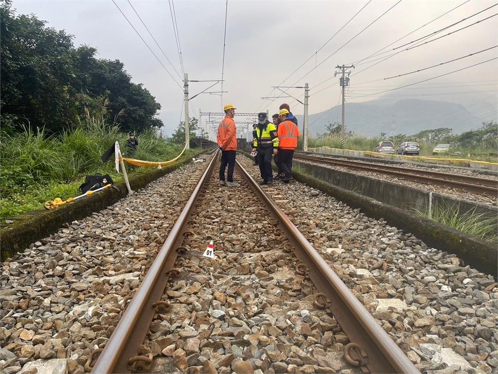 快新聞／民眾闖越鐵軌遭撞不治　花東幹線部分列車延誤近2小時