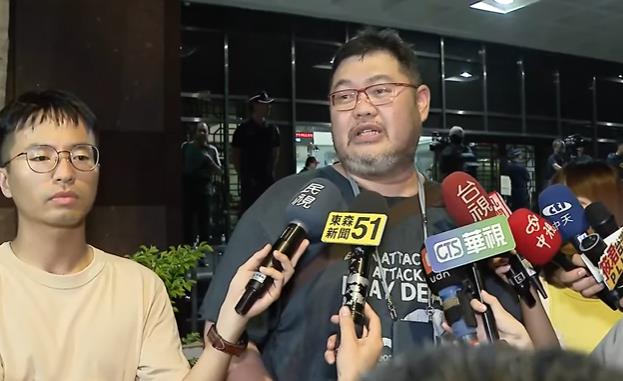 快新聞／見證歷史！四叉貓北檢看熱鬧　為「這事」感謝柯文哲