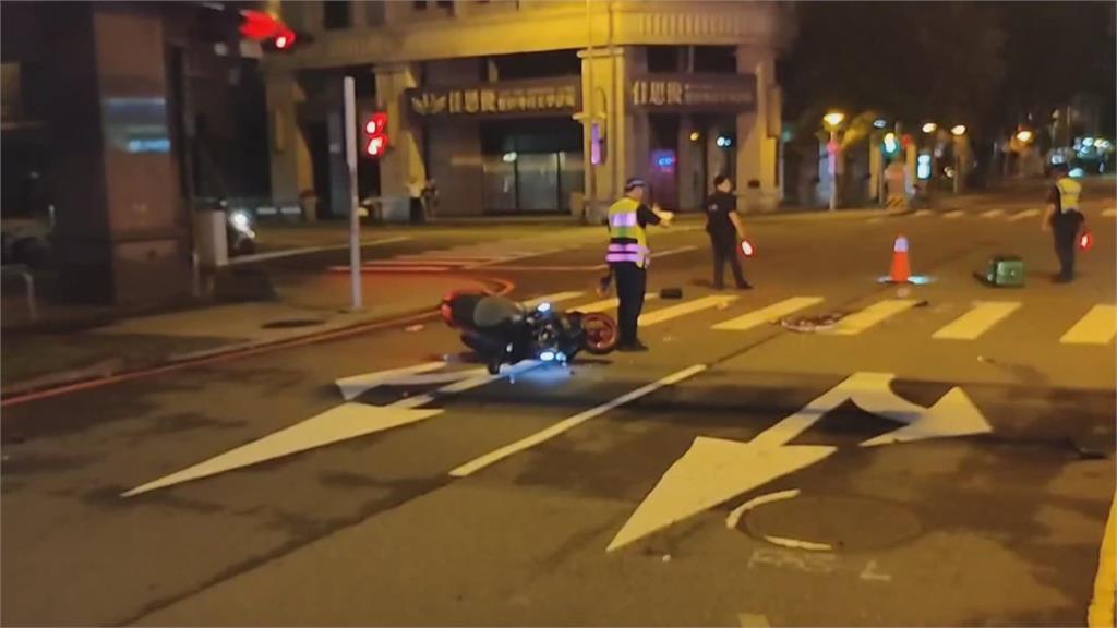 台中小客車撞外送機車　騎士遭撞飛到對向車道