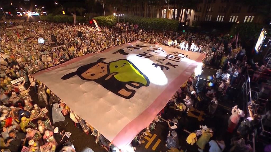 罷團凱道大造勢「10萬人到場」 沈伯洋結束治喪 籲用選票阻擋中國入侵