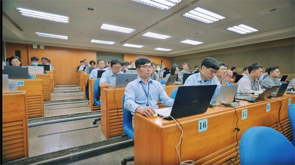 鋼鐵龍頭徵才224人：機械電機釋出職缺 5/13截止報名