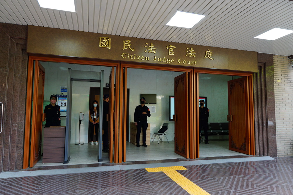 家庭起口角溺死2女 陸配母判刑16年半