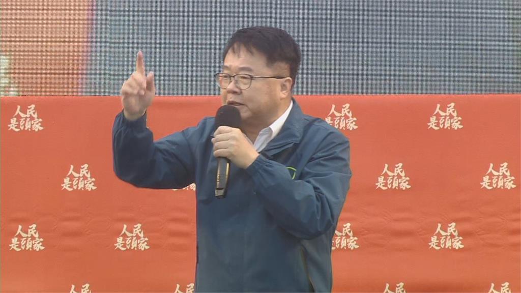 快新聞／不畏低溫！民進黨宣講最終場　吳秉叡嗆藍白「背骨仔」：人民罷免保護台灣