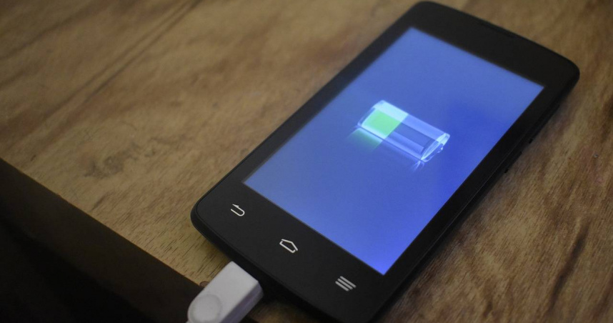 手機一下就沒電!Google整治耗電App「未來公開警告」 判定標準曝