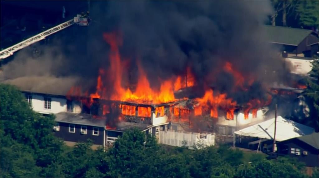 美國兒童夏令營爆發火災 百名消防員出動