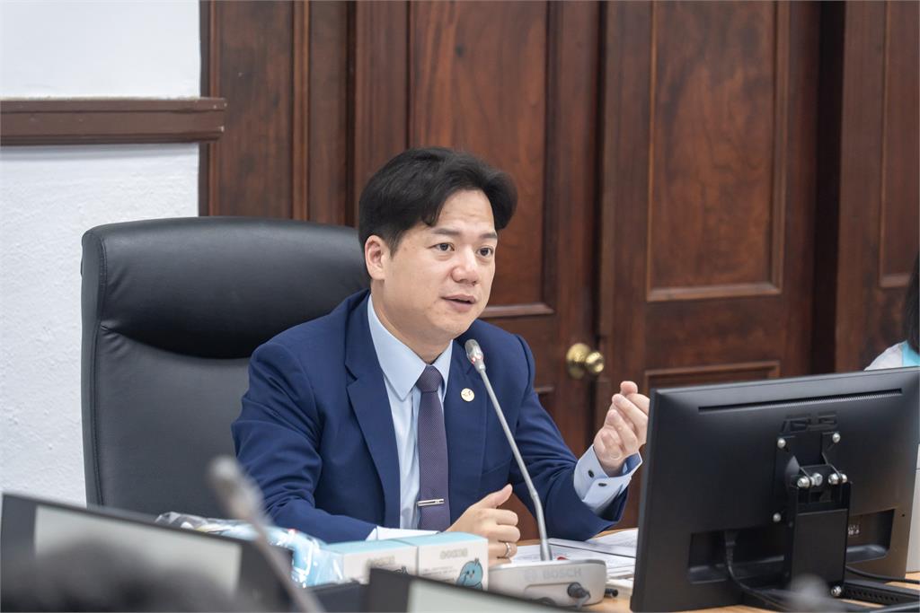 快新聞/拚明年地方選戰!民眾黨選決會9人成員曝 邱臣遠也入列