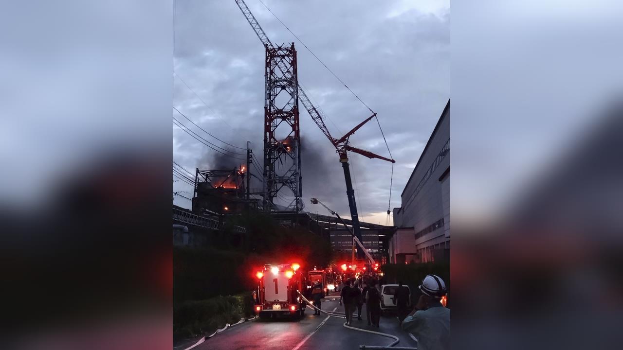 熊本強震毀損！　日本製紙八代工廠煙囪拆除又傳失火