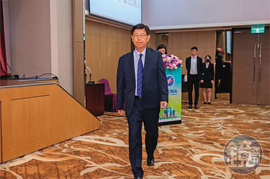 【輸誠川普再加碼3】祭60％高關稅對付中國　電子五哥因應之道出爐