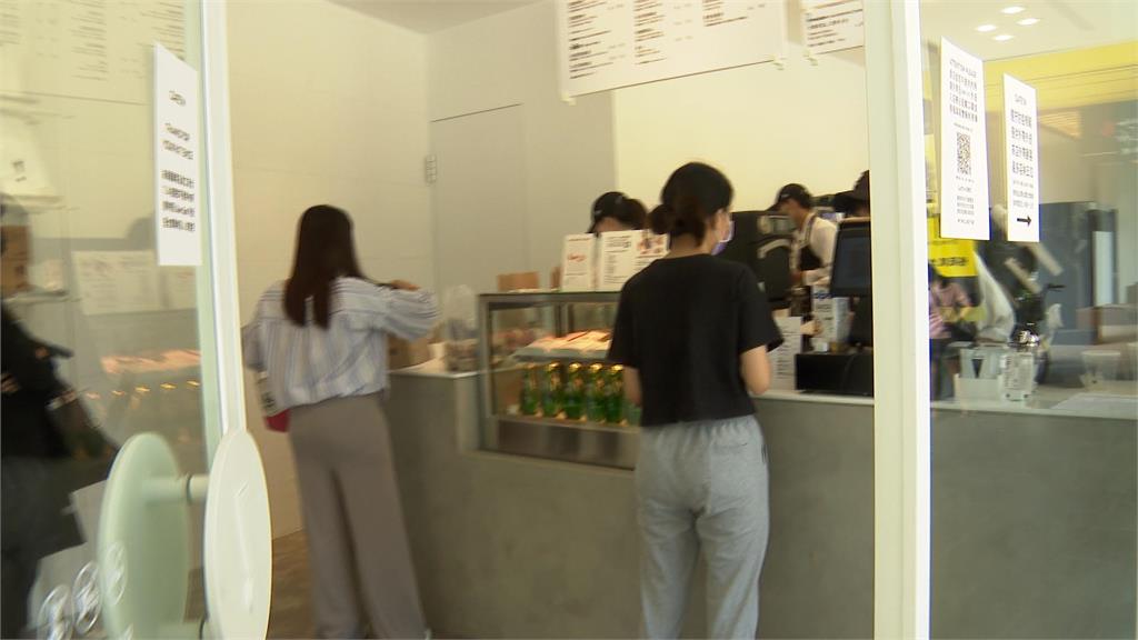 星巴克20年老店接班人 網紅咖啡店不畏疫情進駐