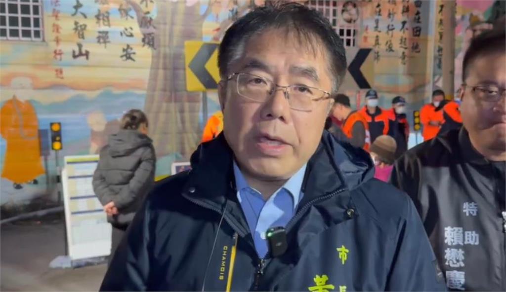 快新聞／台南楠西區民宅柱子崩裂、停電全黑　黃偉哲坐鎮災區指揮救援