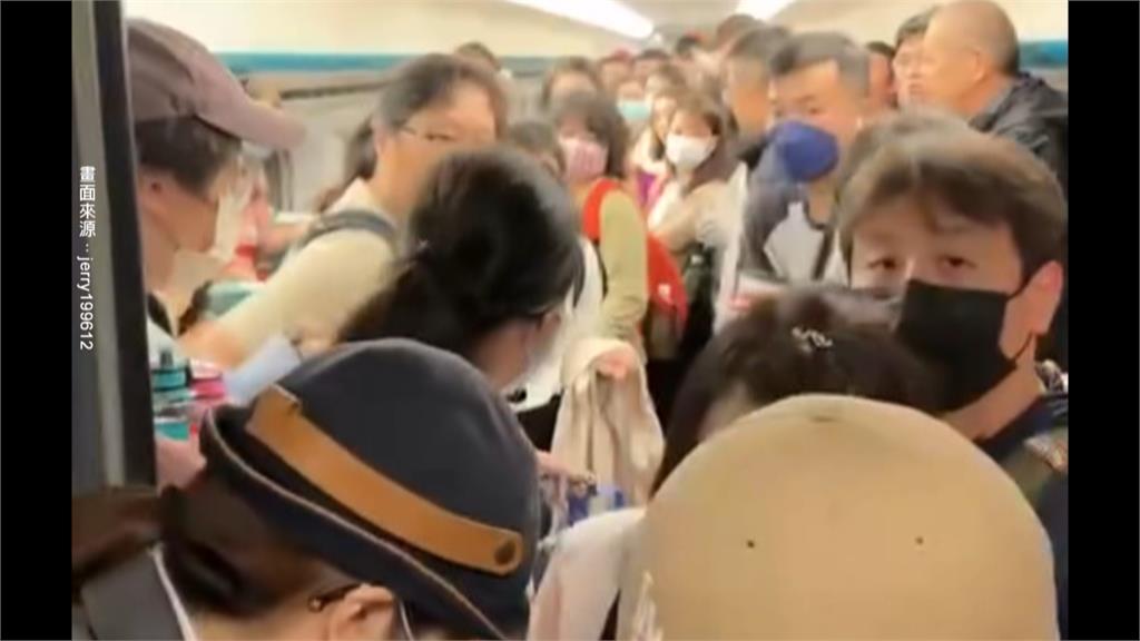 高鐵驚傳乘客持刀狠插前座！　竟只因不滿「遭跨越」