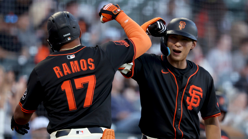 MLB(影)／韓國「風之孫」李政厚還沒站穩大聯盟？接殺尷尬慘摔畫面全曝光