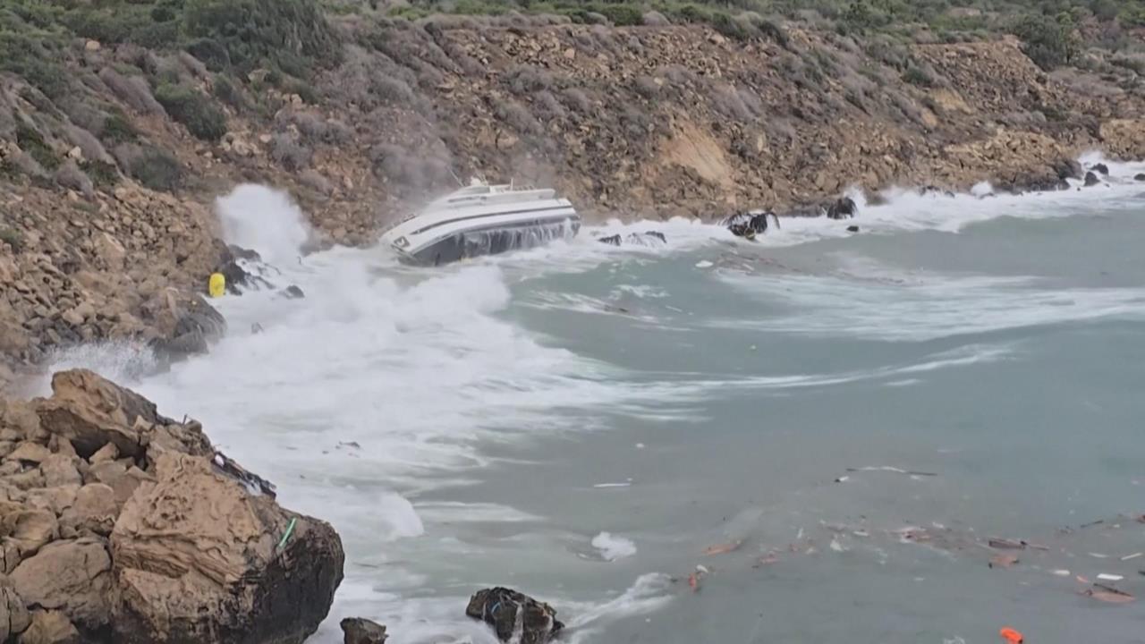 渡輪翻覆沉沒！　2百多人落海、230人獲救　至少7死23失蹤