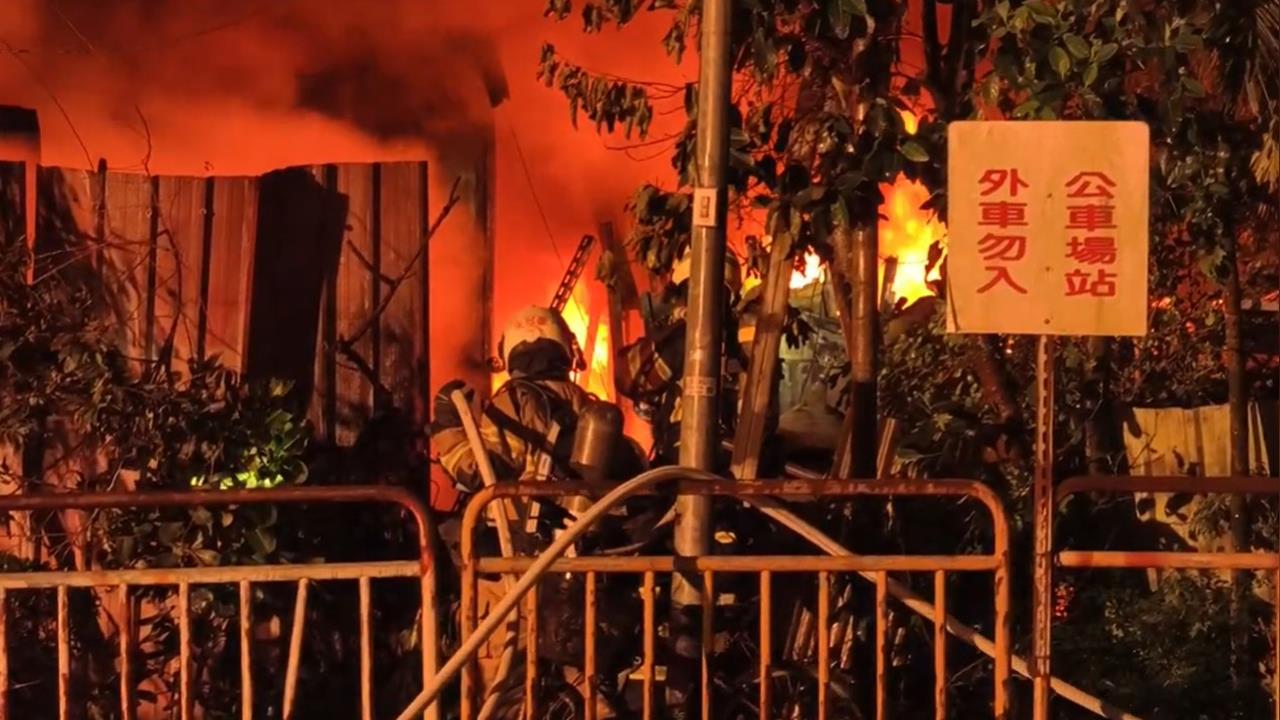 快新聞／北市大安區工廠凌晨大火　駭人景象曝光了