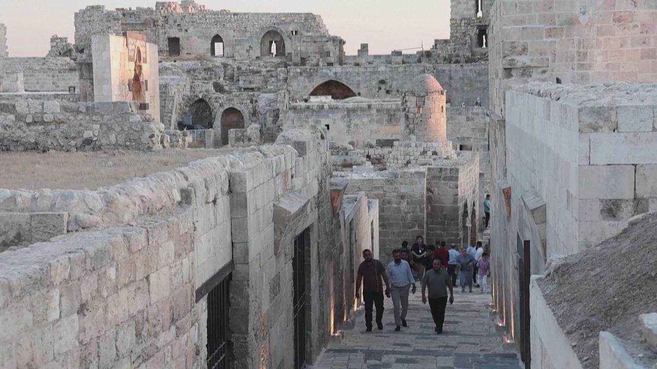敘利亞阿勒坡堡壘因內戰殘破維修　27日對外開放　吸引大量遊客朝聖