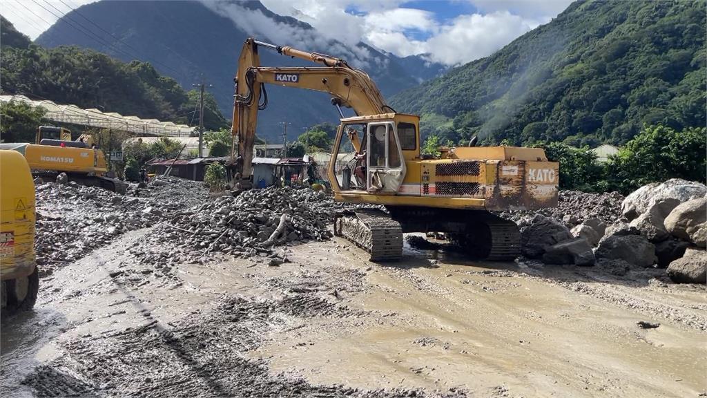 南投東埔聯外道路又斷了　牛番茄出貨受阻菜農焦急