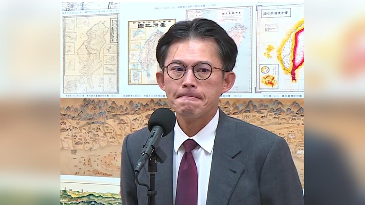 快新聞/黃國昌自提軍購案哪裡不一樣?學者比對逾7成雷同:就是抄襲