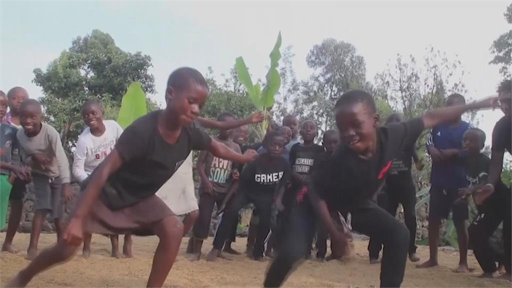 舞蹈治火山爆發驚恐　剛果孩童學跳舞療傷