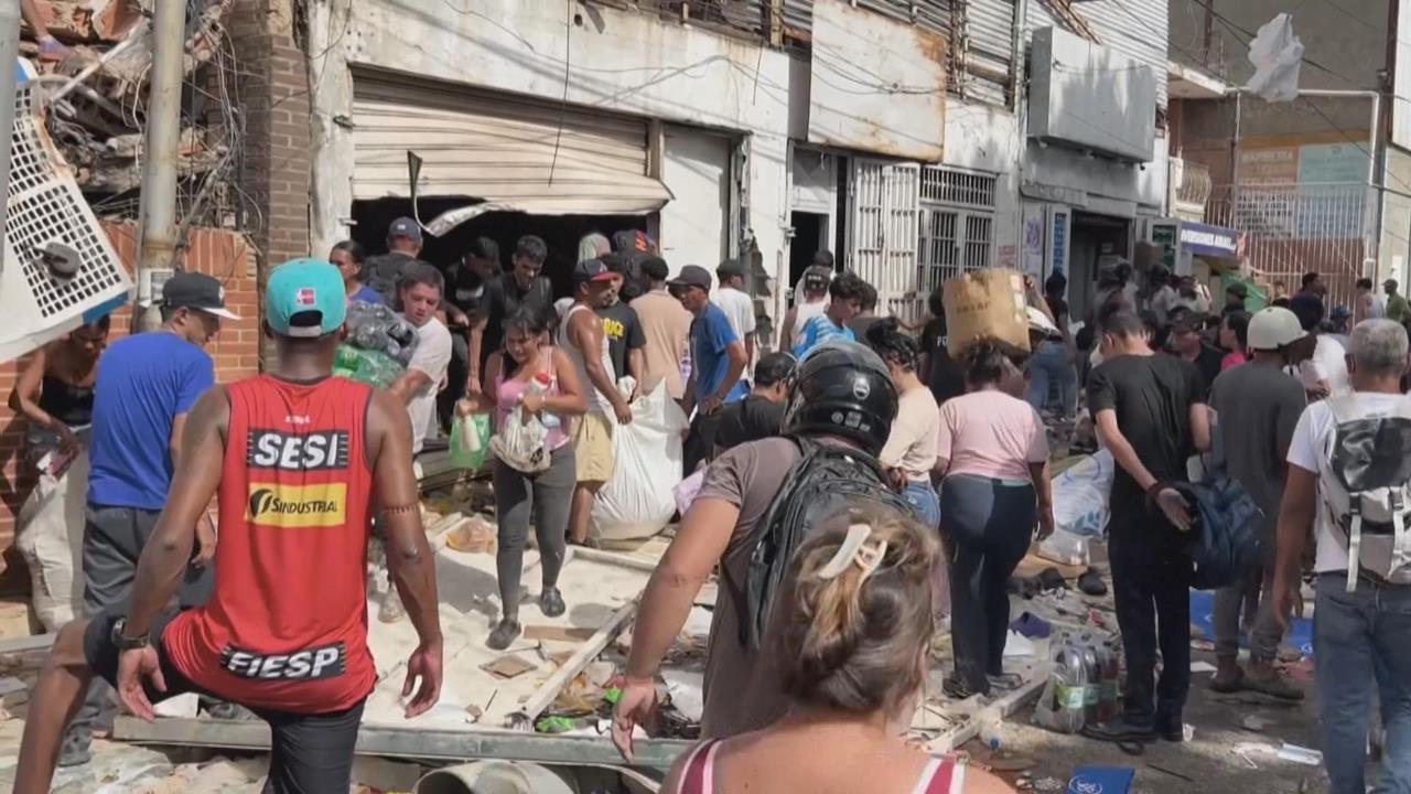委內瑞拉雙強震近千死　拉圭拉商店遭公然洗劫