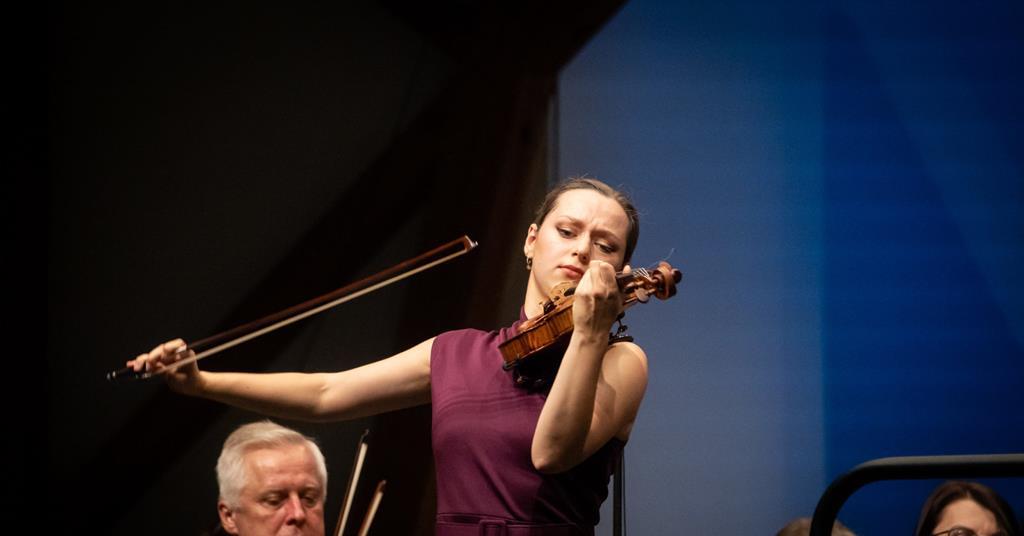 美國小提琴家Maria Ioudenitch榮獲2021漢諾威姚阿幸小提琴大賽首獎